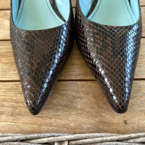 Coach Snakeskin Chocolate Brown Pumps 8.5 - Picture 3 of 10